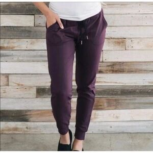 Zyia Active Plum Unwind Joggers Pants Purple Size M